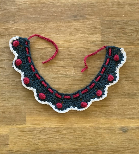 Handmade Xmas Decorative Collar